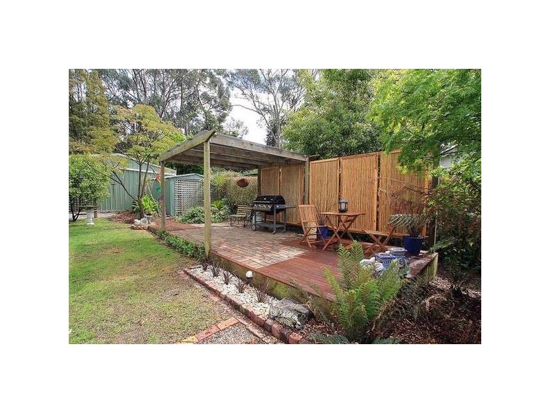 98-100 Alexander Avenue, Upwey VIC 3158