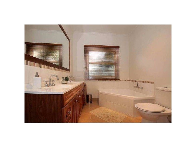 5 Cards Lane, Olinda VIC 3788