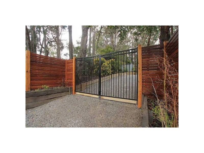 34 Glenfern Avenue, Upwey VIC 3158