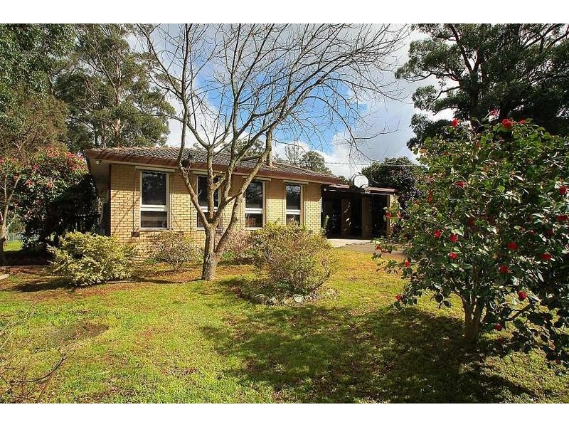42 SCHOOL ROAD, Menzies Creek VIC 3159