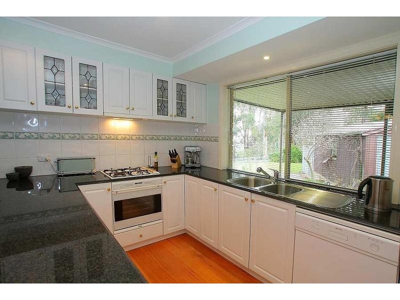 42 SCHOOL ROAD, Menzies Creek VIC 3159