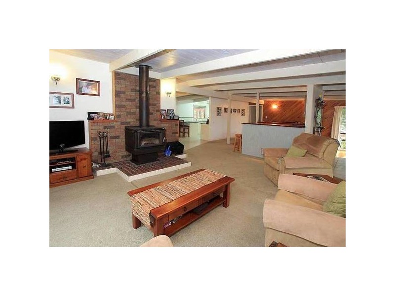 7 Douglas Crescent, Monbulk VIC 3793