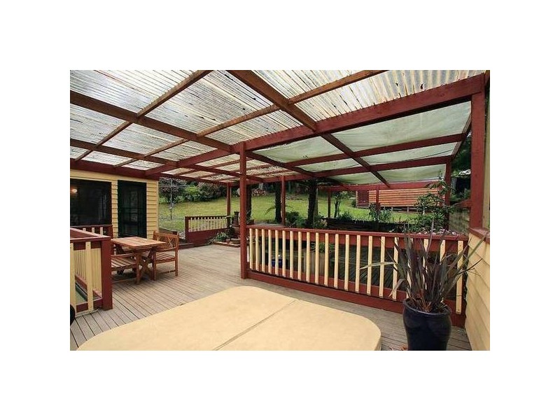 7 Douglas Crescent, Monbulk VIC 3793