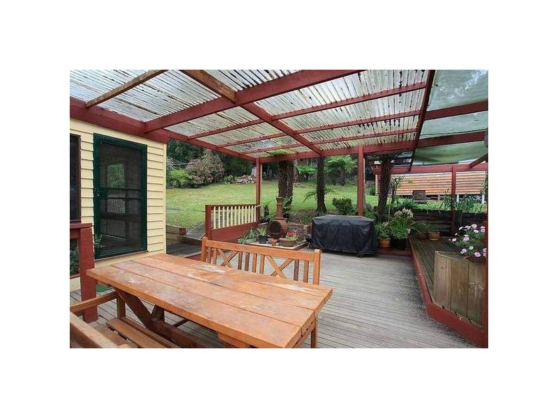 7 Douglas Crescent, Monbulk VIC 3793