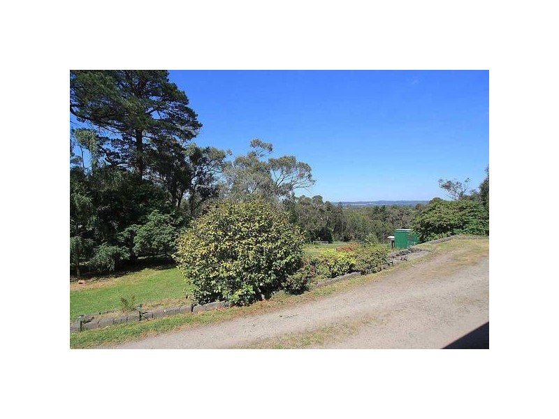 1 Heather Grove, Belgrave South VIC 3160