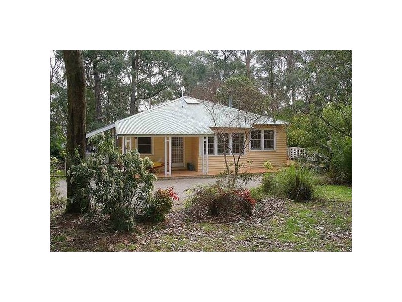 28 The Serpentine, Tecoma VIC 3160