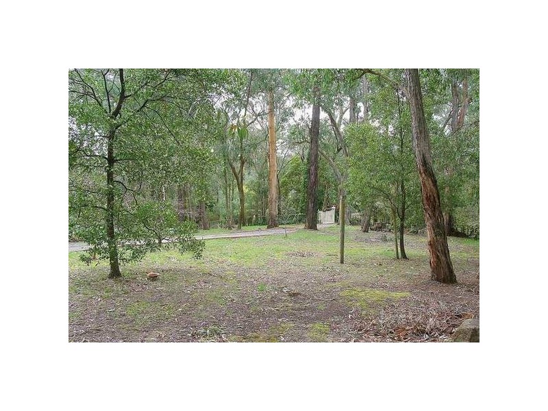 28 The Serpentine, Tecoma VIC 3160