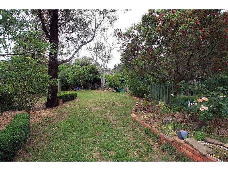 17 Winwood Drive, Ferntree Gully VIC 3156
