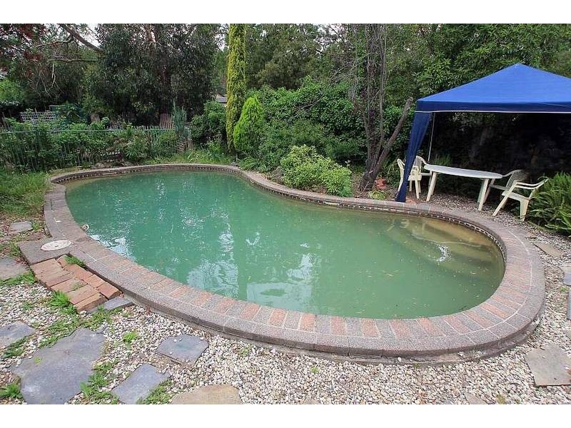 17 Winwood Drive, Ferntree Gully VIC 3156