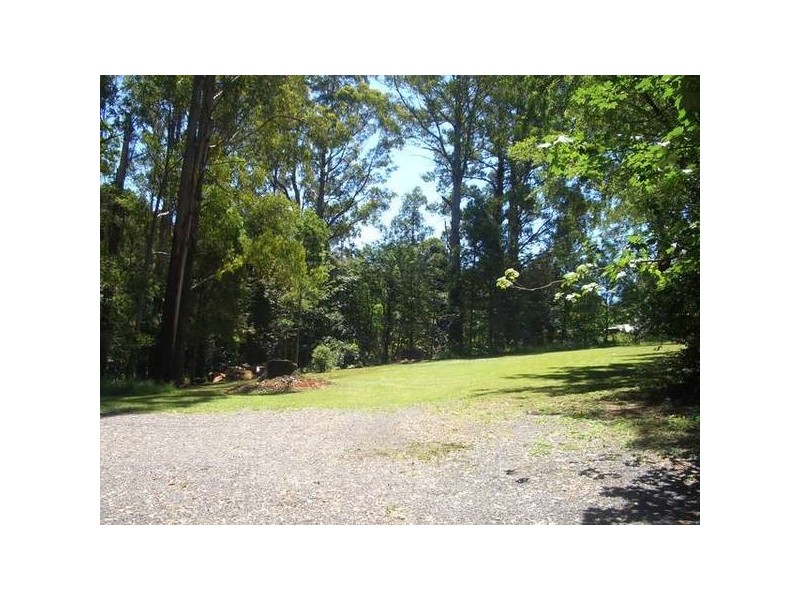 4 Farndons Road, Mount Dandenong VIC 3767