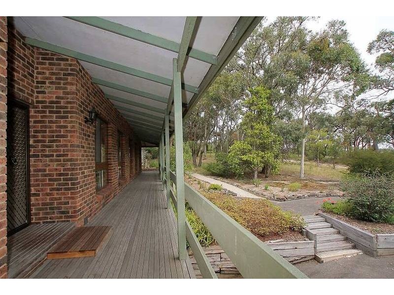 1049 Wellington Road, Belgrave South VIC 3160