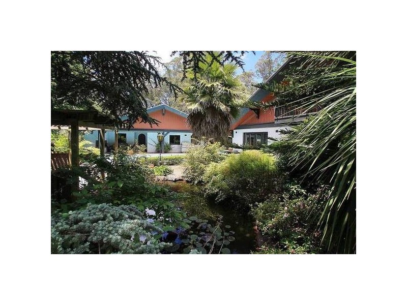 109 Hilton Road, Sassafras VIC 3787