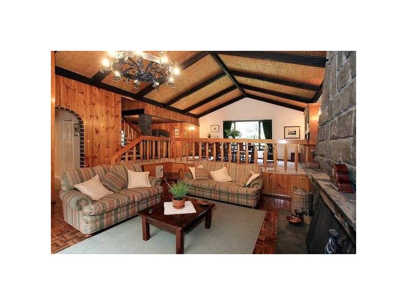 109 Hilton Road, Sassafras VIC 3787