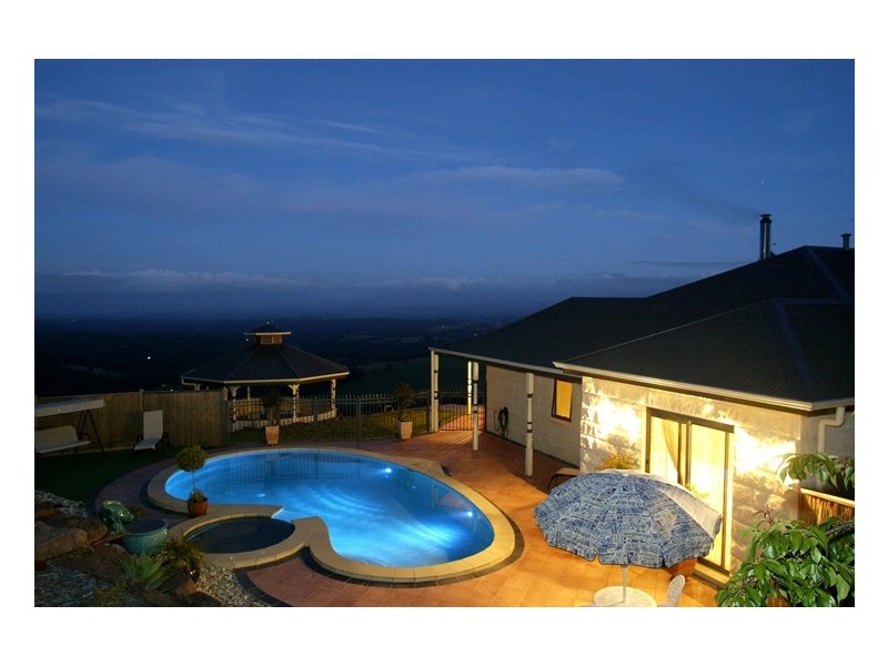 69 Ridge Road, Kallista VIC 3791