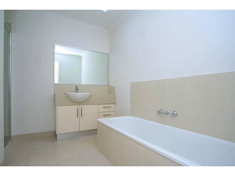 4/10 Alvina Street, Ferntree Gully VIC 3156