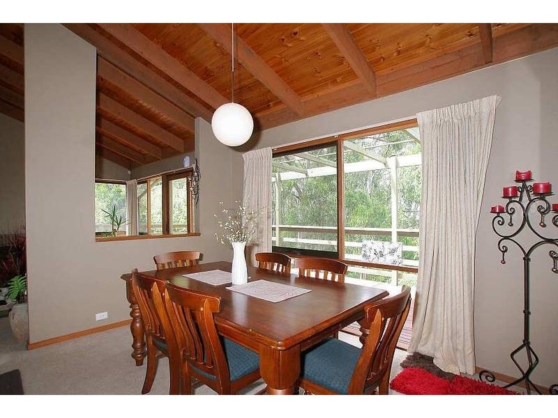 20 School Road, Menzies Creek VIC 3159