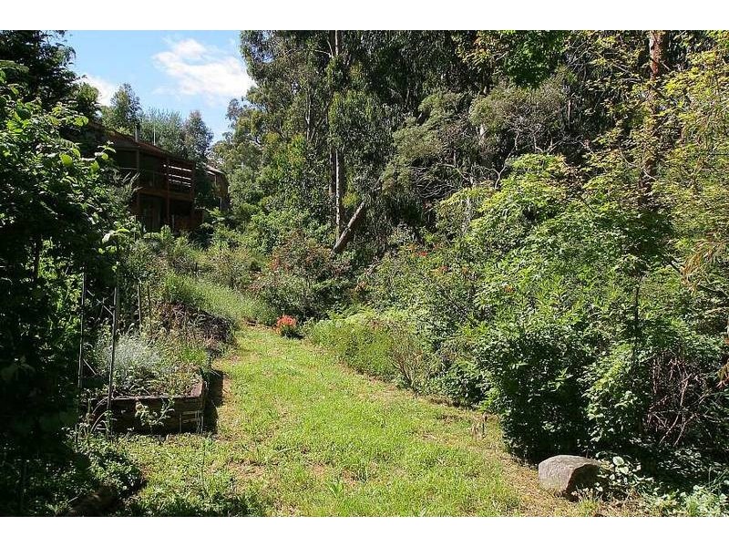 20 School Road, Menzies Creek VIC 3159