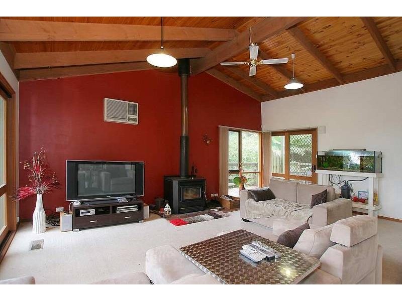 20 School Road, Menzies Creek VIC 3159