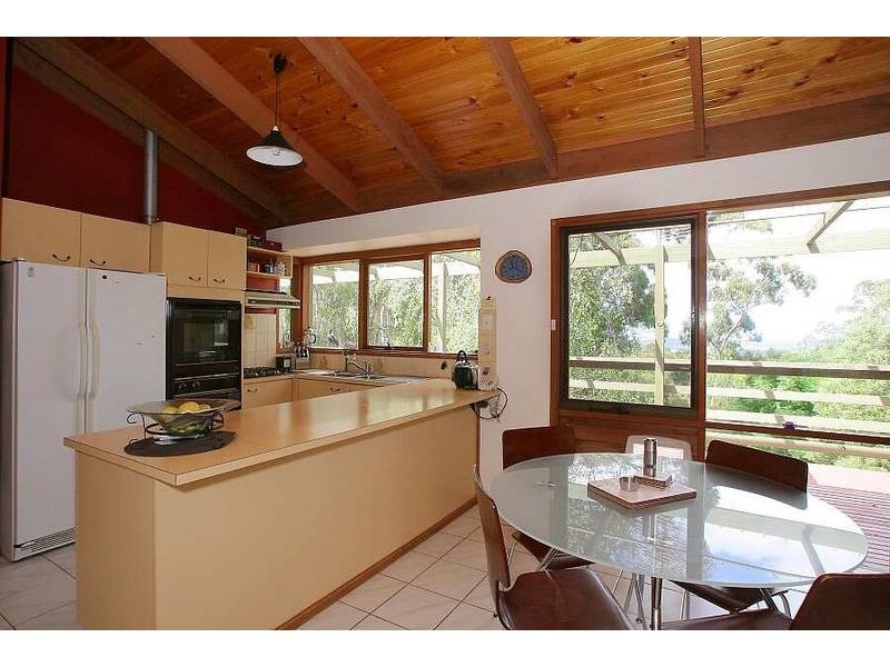20 School Road, Menzies Creek VIC 3159