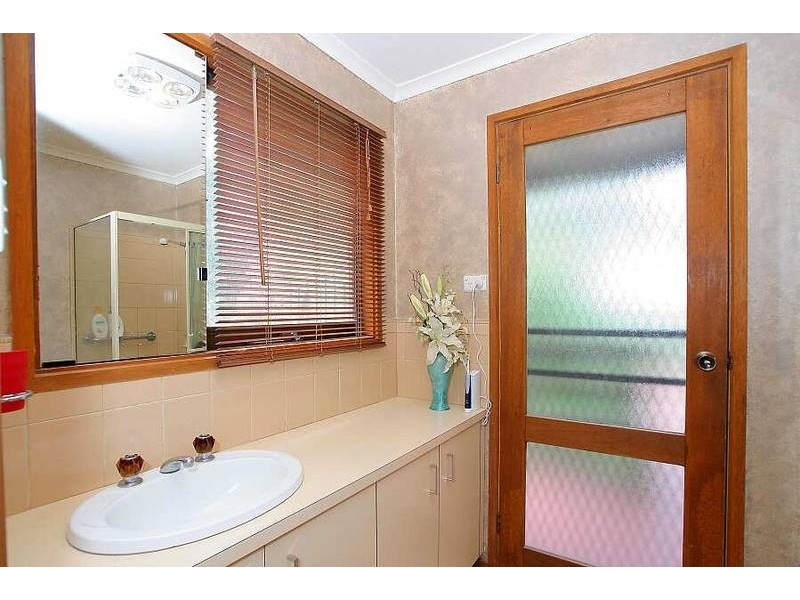 20 School Road, Menzies Creek VIC 3159