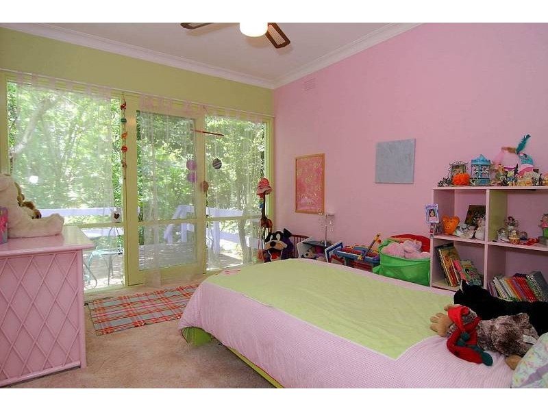 14 Georges Road, The Patch VIC 3792