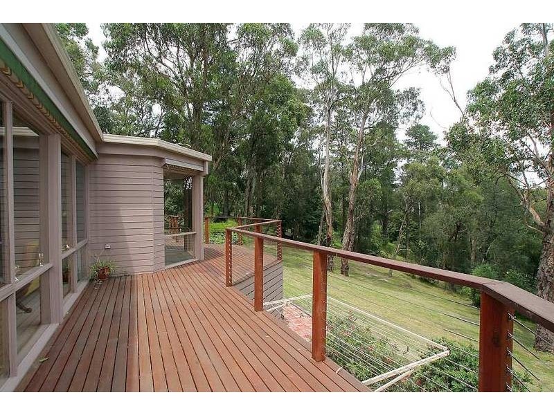 8 Maple Avenue, Belgrave VIC 3160