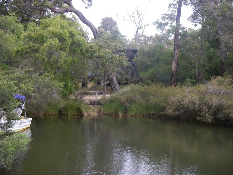 Lot 135, 2 Canal Close, Molloy Island WA 6290