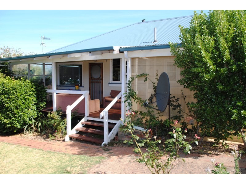 12 Brady Street, Augusta WA 6290
