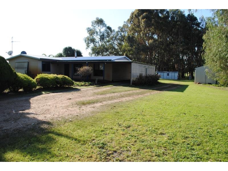 Sus Loc 24 Marsh Road, Nillup WA 6288