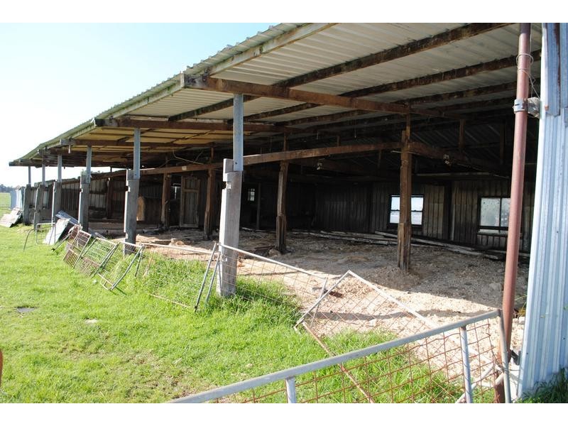 Sus Loc 24 Marsh Road, Nillup WA 6288