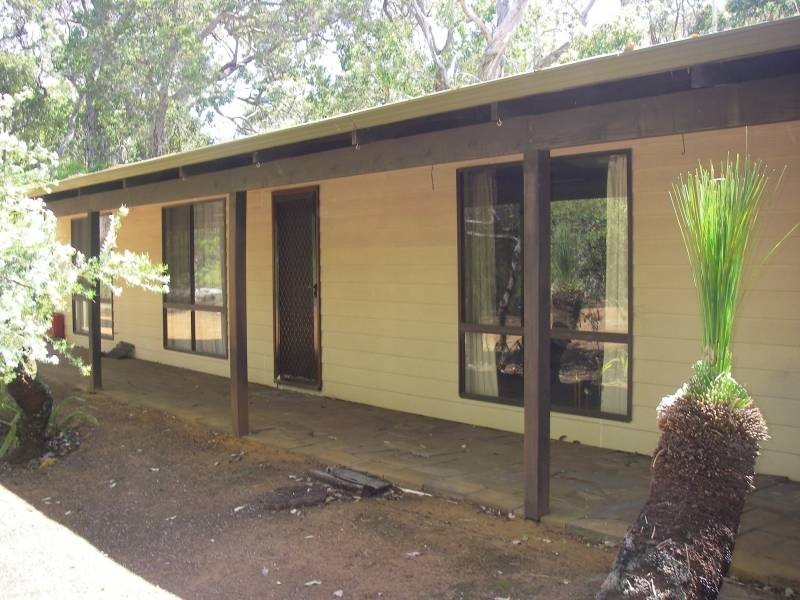 2 Clements Crescent, Molloy Island WA 6290