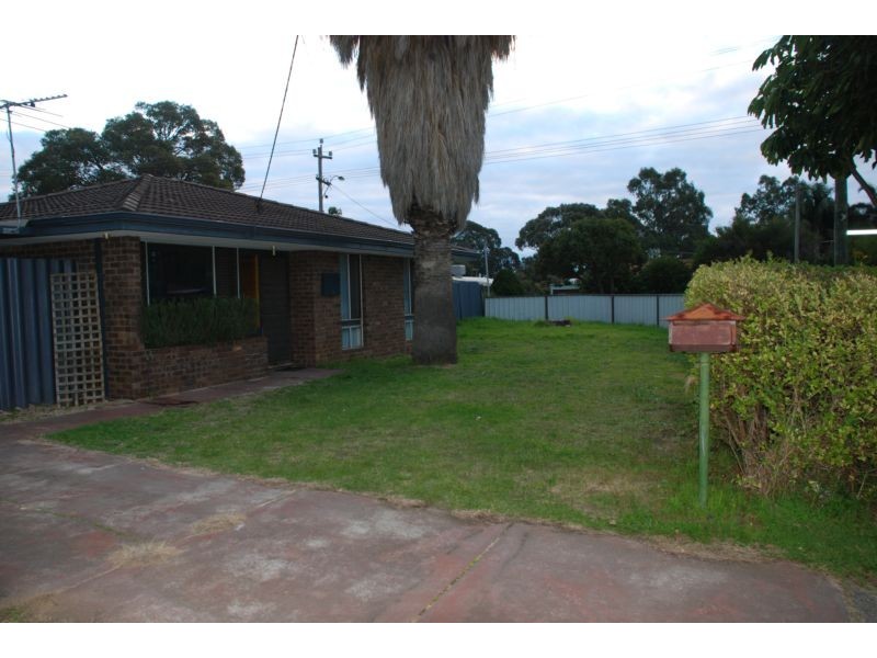 1 Cohuna Drive, Armadale WA 6112