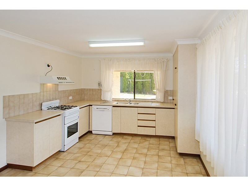 6 Stirling Street, Augusta WA 6290