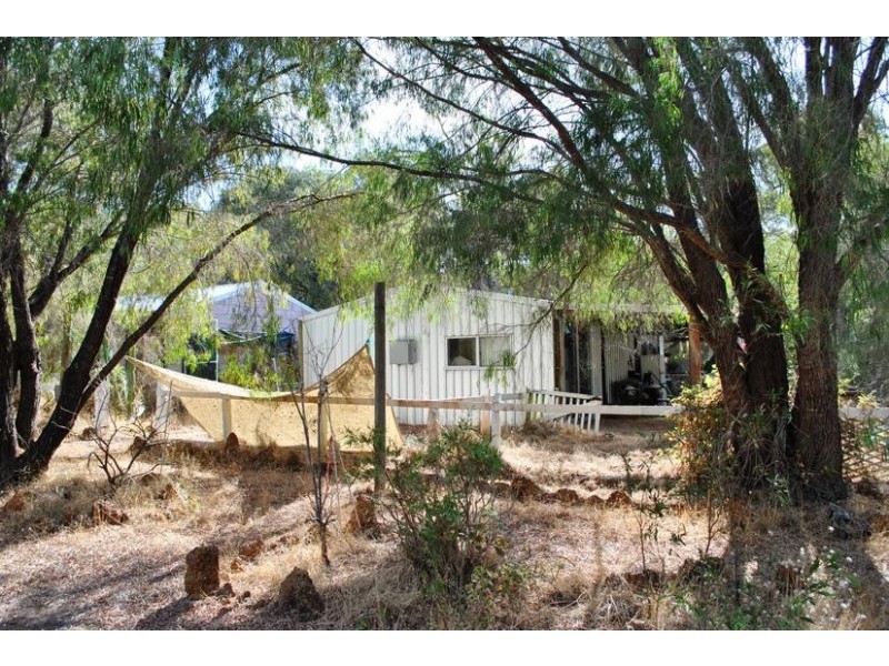 99 Cusack Road, Nillup WA 6288