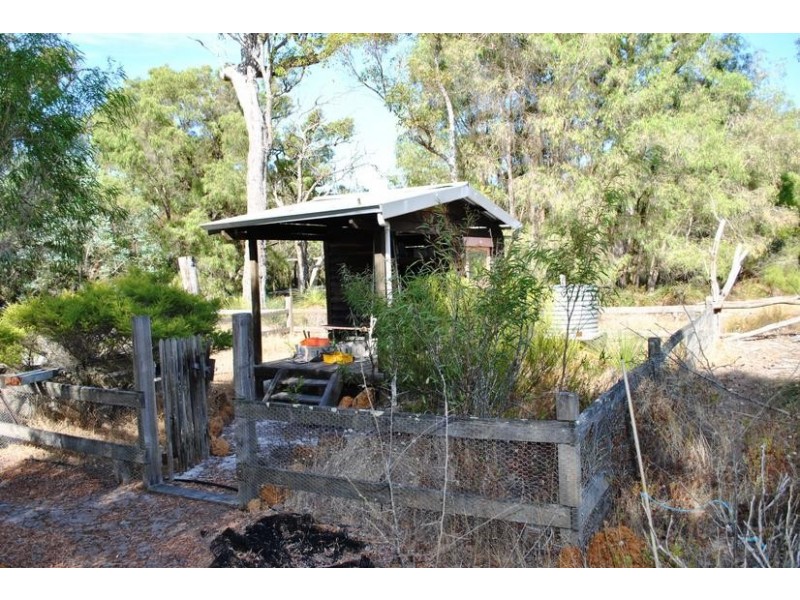 99 Cusack Road, Nillup WA 6288