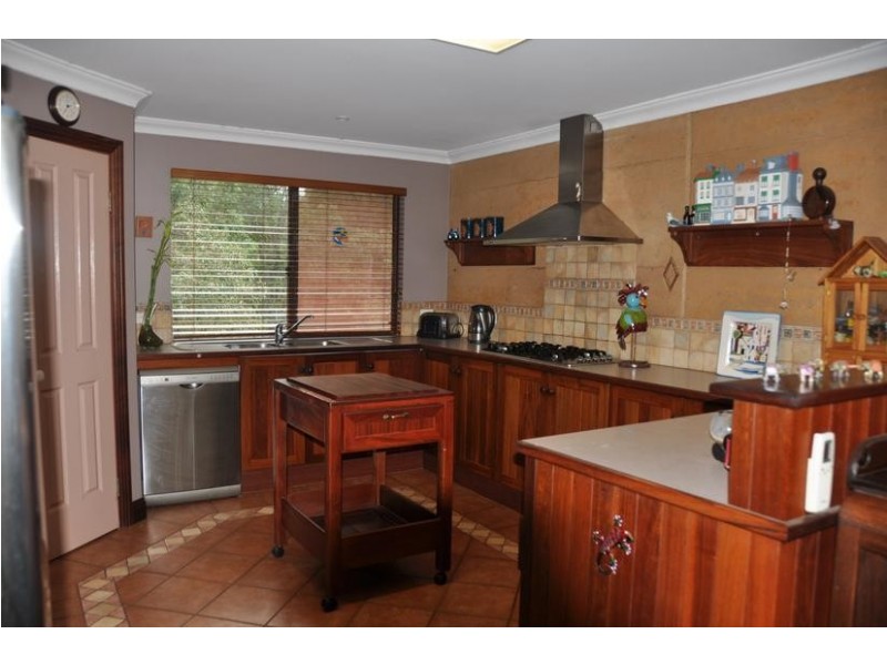 32 Sabina Drive, Molloy Island WA 6290