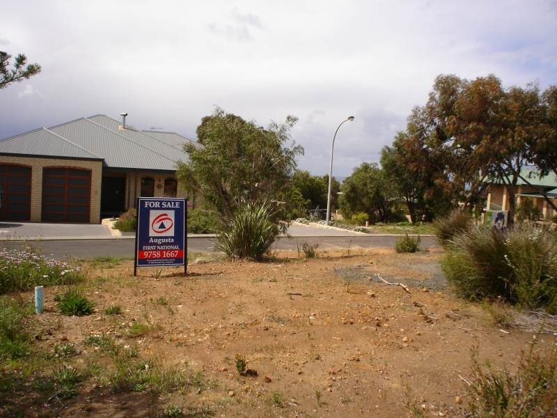 10 Chamberlain Place, Augusta WA 6290
