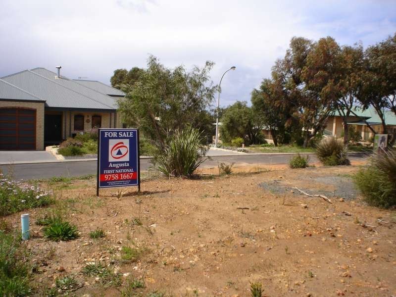 10 Chamberlain Place, Augusta WA 6290