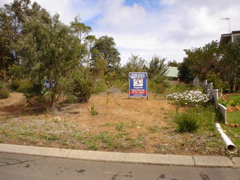 10 Chamberlain Place, Augusta WA 6290