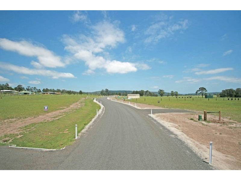 1 McKenzie Drive, Gulmarrad NSW 2463