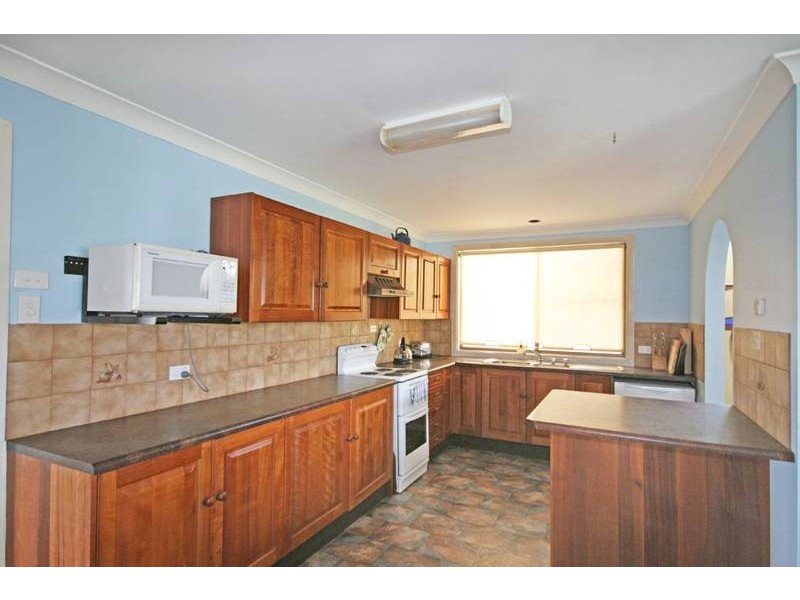 2 Poinsettia Crescent, Brooms Head NSW 2463