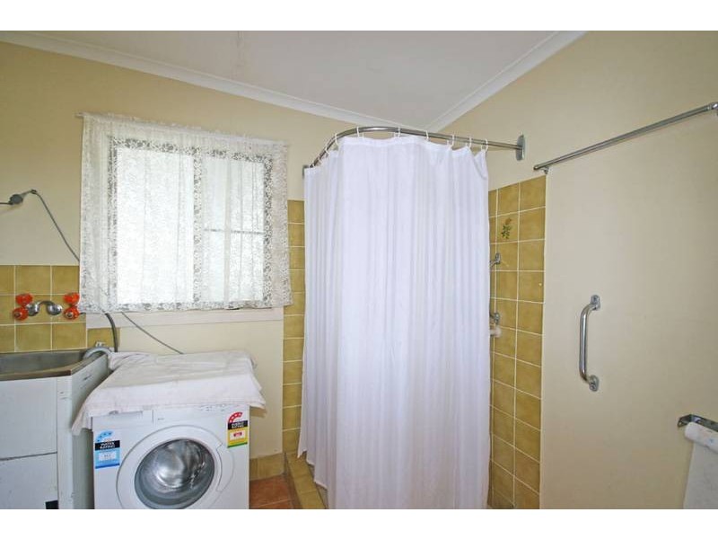 2 Poinsettia Crescent, Brooms Head NSW 2463