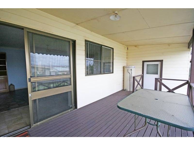 2 Poinsettia Crescent, Brooms Head NSW 2463