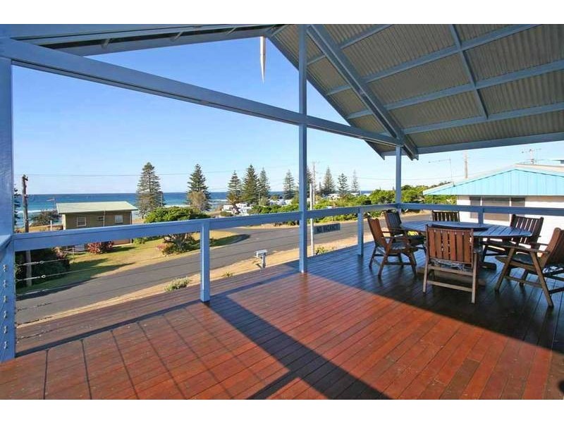 126 Ocean Road, Brooms Head NSW 2463