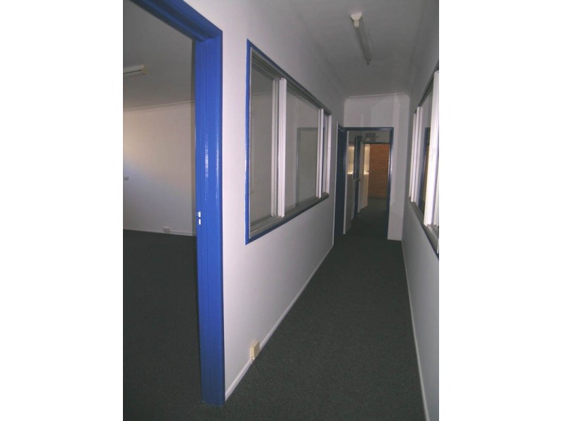 Upstairs/247 River Street, Maclean NSW 2463