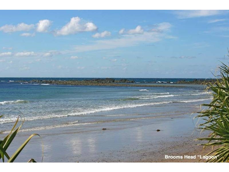 Brooms Head NSW 2463