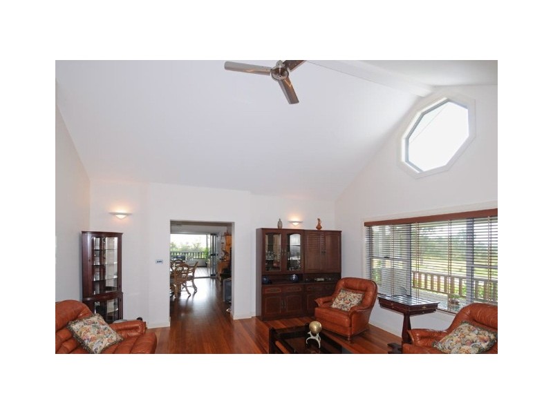 9 Whispering Pine Place, Gulmarrad NSW 2463