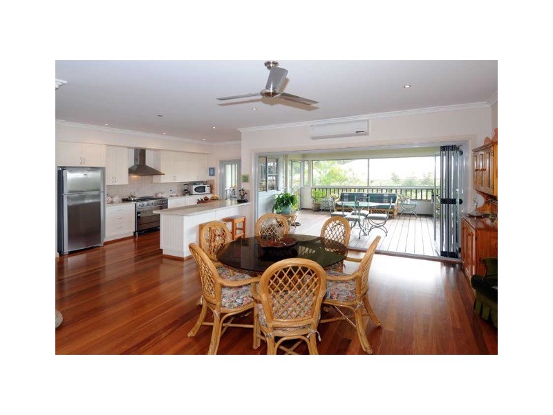 9 Whispering Pine Place, Gulmarrad NSW 2463