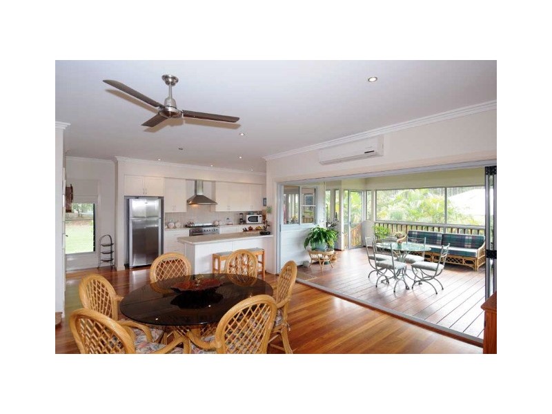 9 Whispering Pine Place, Gulmarrad NSW 2463