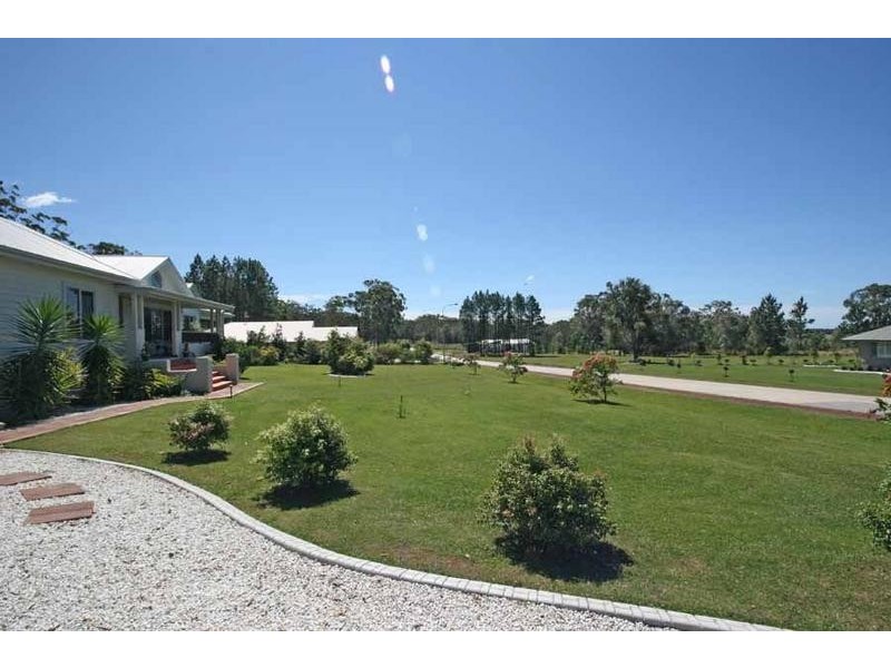 9 Whispering Pine Place, Gulmarrad NSW 2463